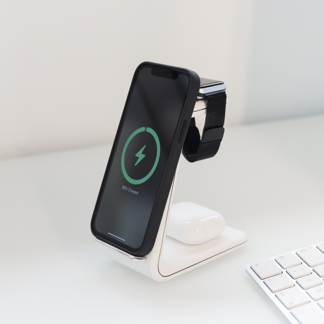 3-in-1 Wireless Charger für Apple (inkl. Turbo Charger 30W)